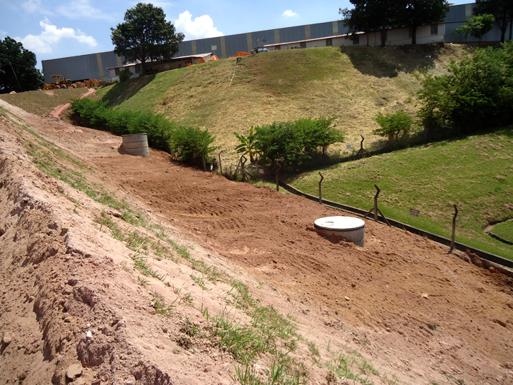 Infraestrutura - Poli Terraplanagem