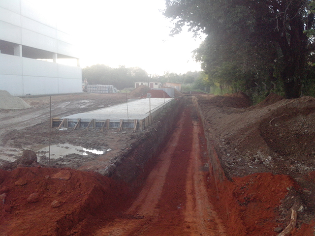Infraestrutura Tubulações - Poli Terraplanagem